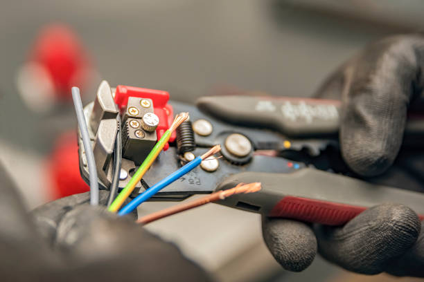 Electrical Outlet Repair in IL